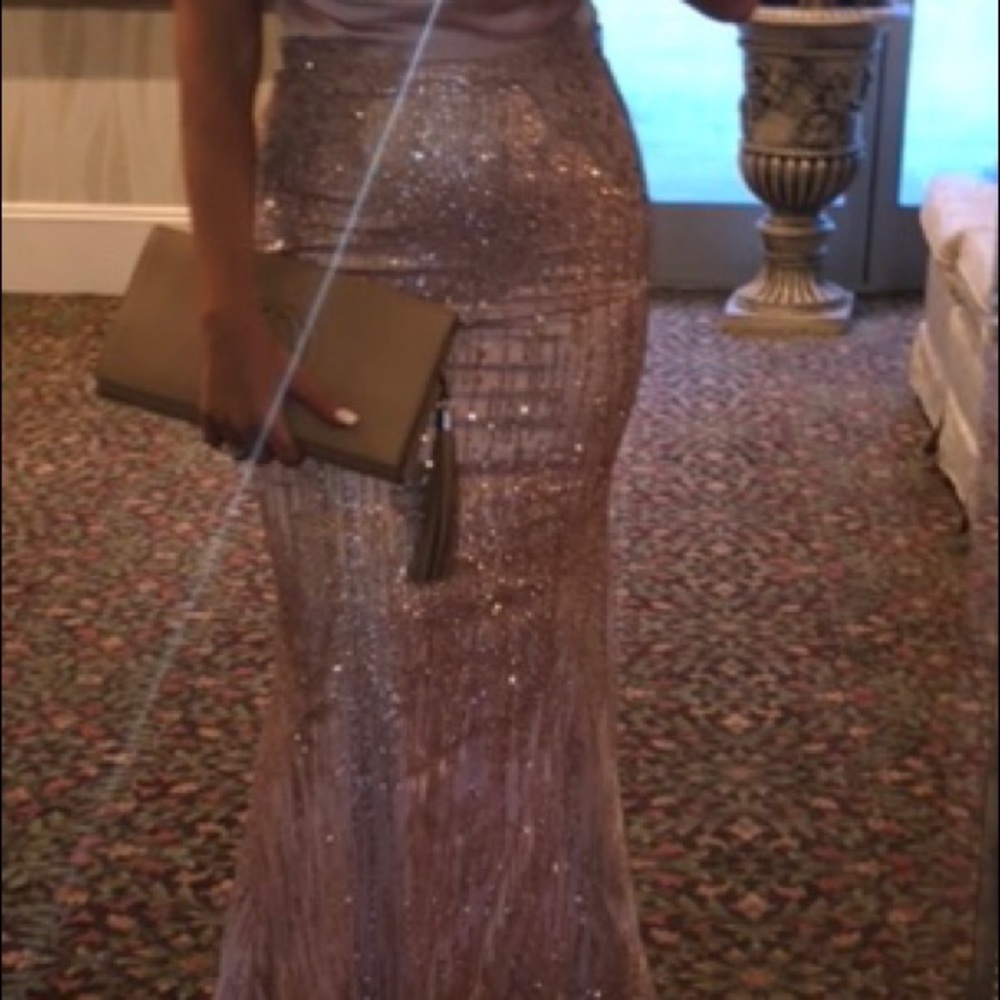 Pink dress - Picture 5 of 8